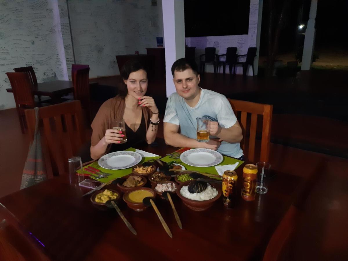 Banana Rest Sigiriya Bed & Breakfast Exterior photo
